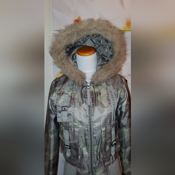 Camouflage Jacket - Picture 7 of 11